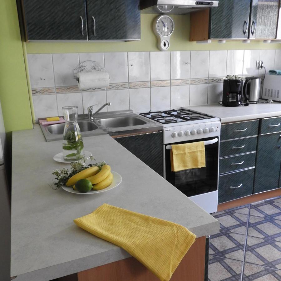 Апартаменти Apartament Przy Parku Гіжицько Екстер'єр фото